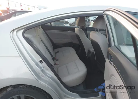 2017 Hyundai Elantra Se из США, поврежденный, VIN KMHD84LF3HU189910